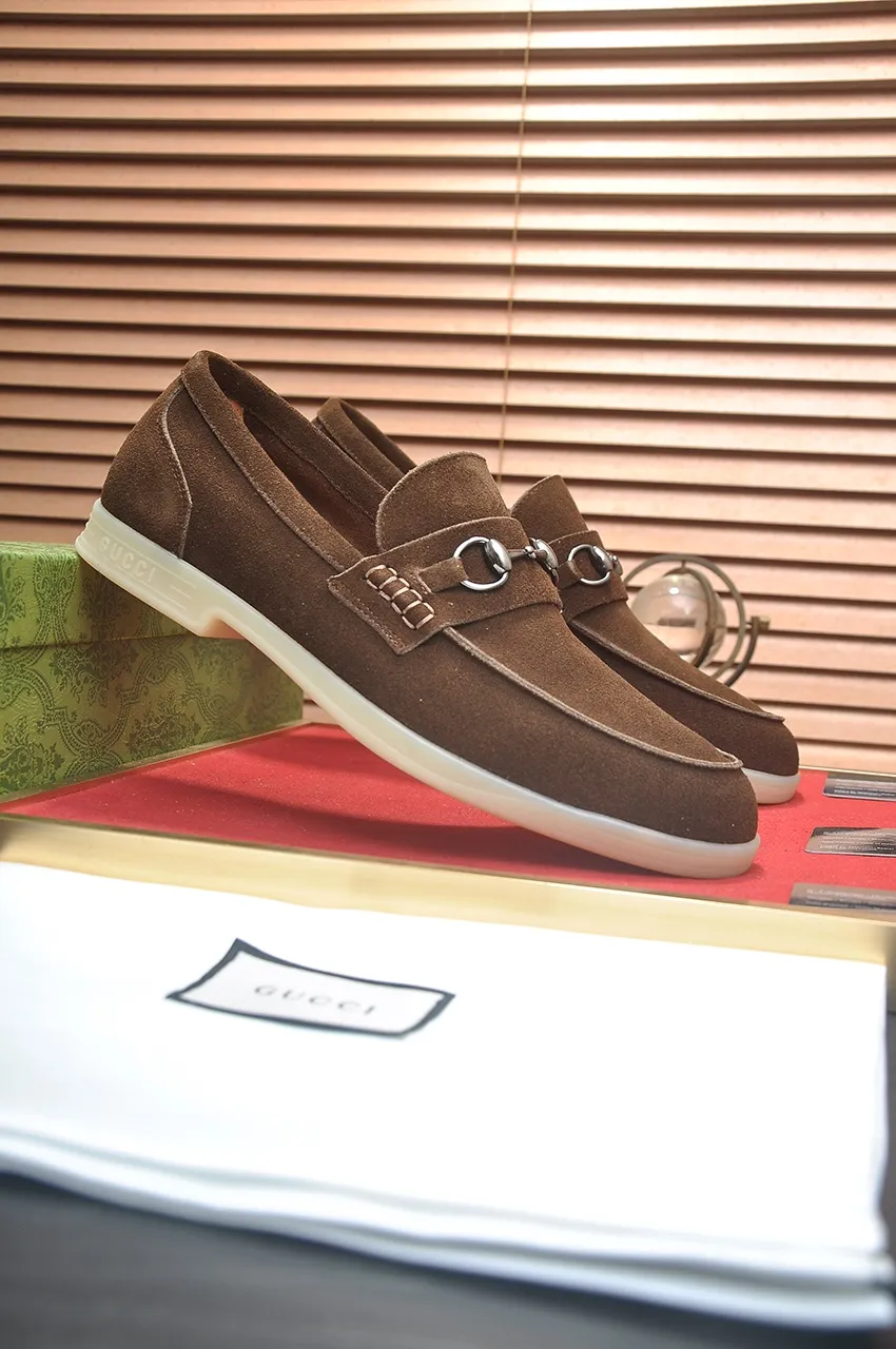 Men's shoes 💰440💶【GUCCI】 (High-end Niuli) New 🍀Gucci* - top version Gucci classic casual leather shoes! It is made of imported original cowhide and has a comfortable first layer of cowhide lining! Original wear-resistant rubber outsole! High quality products! Code number 38-44!